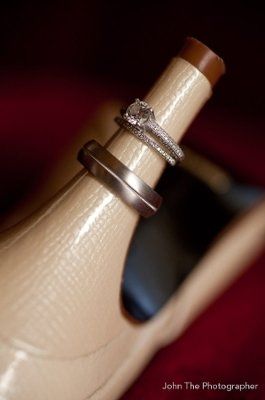 Post a Picture of a wedding photo you have found that you like and want to mock on your big day!