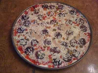 What do you ladies think of this idea?? (Groom Cake/Pizza)