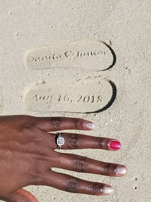 Show me... your halo engagement rings!! 💍 - 1