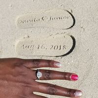 Show me... your halo engagement rings!! 💍 - 1