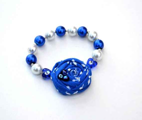 Buying accessories for my 6 mo. old FG - LOVE buying baby stuff!