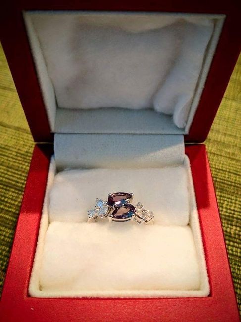 Show me your unique engagement rings! 18