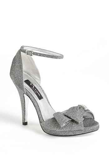 Glass slipper - show me your wedding shoes!