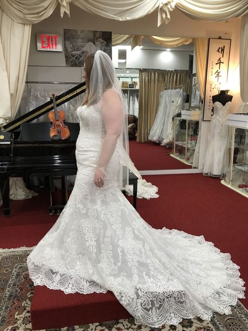 I wanna see your wedding dress!