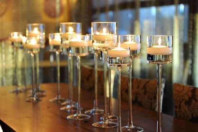 20ft table centerpieces. Help!