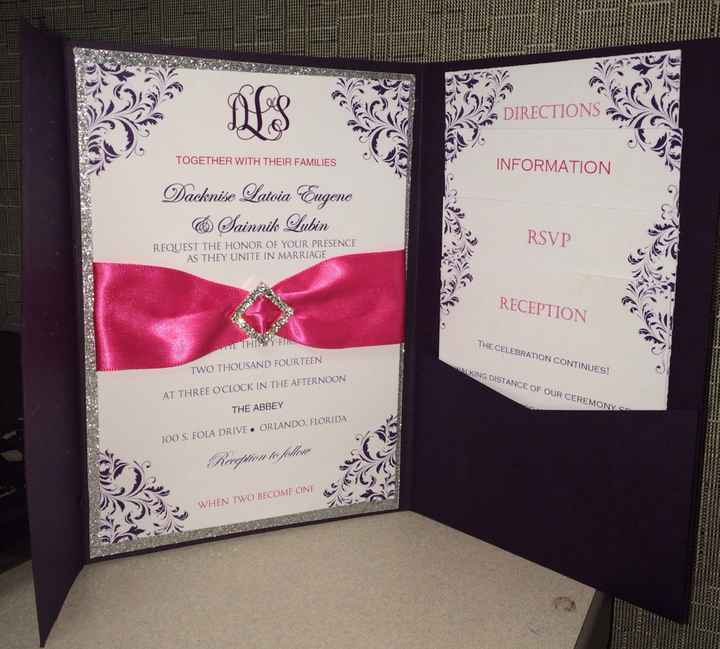 Those who had pocketfold invites, with a buckle or HEAVY invites?