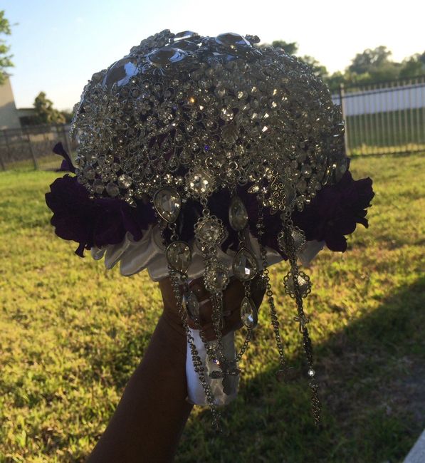 And my brooch bouquet is COMPLETE!! pics pics pics