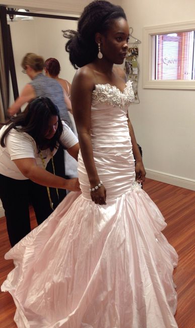 She says I don't need alterations, I disagree. What do u think?  Pics