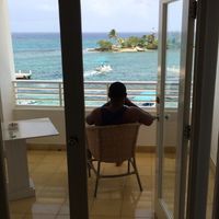 NIECY SPARKLES is back and honeymooned!