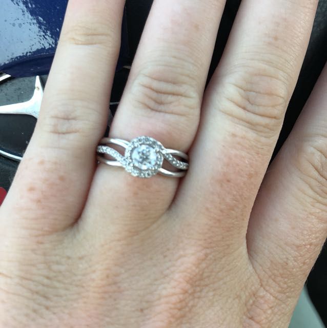 No wedding band? - 1
