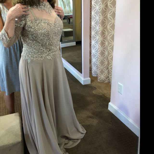 Altering illusion neckline - 1