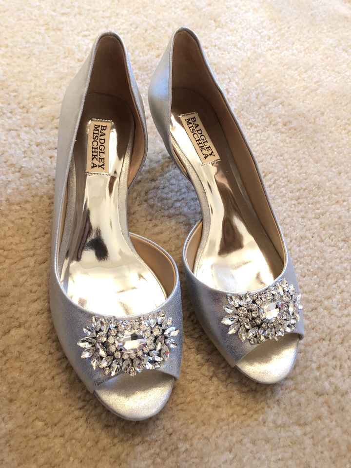 Show me your shoes! - 1