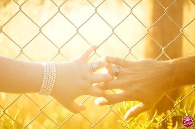 Got (some of) our Engagement Pics :) *PICS*