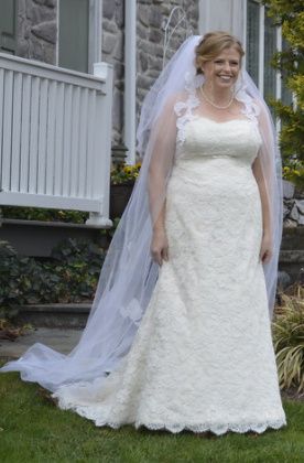White veil with ivory dress? 1