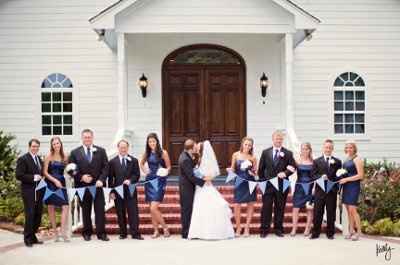 What color with navy dresses?