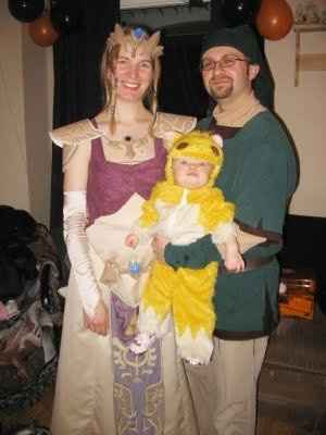 NWR: Halloween is coming, what is everyone gonna be :)