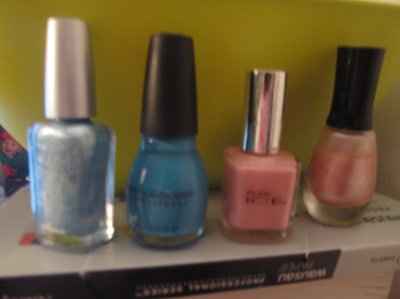 No sleep, paint my nails?