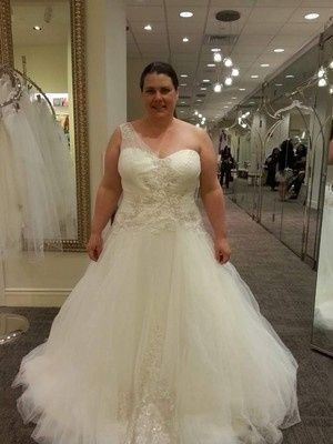 davids bridal girlss!