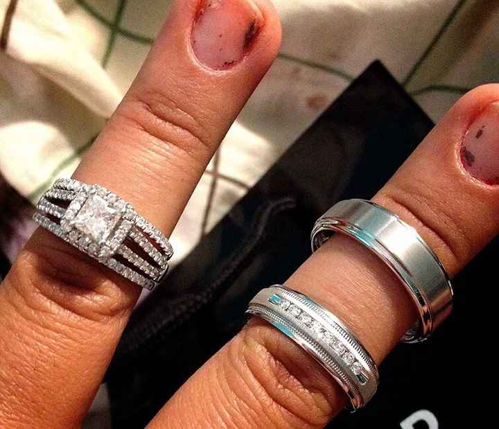 Show me your wedding band!!
