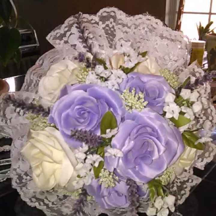 Show & Tell: Your Bridal Bouquet! - 1
