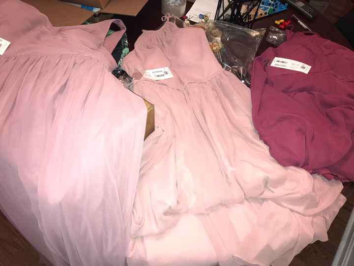 Azazie Vinage Mauve vs Dusty Rose - 1