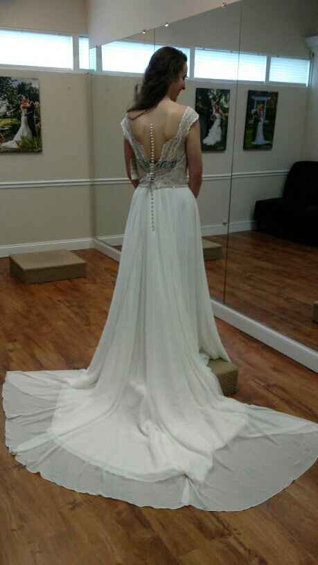 Who wants to share their gorgeous dress photos with me? - 1