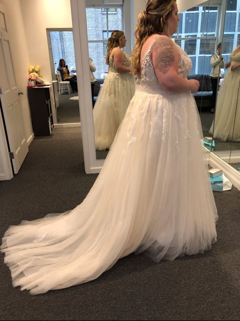 Im 5'3" and my dress has a cathedral train 4