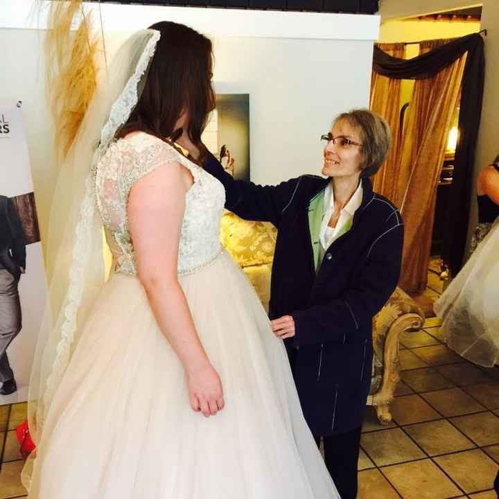 Brides without moms