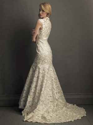 Would this dress look okay with a "casual groom" in an outdoor wedding??