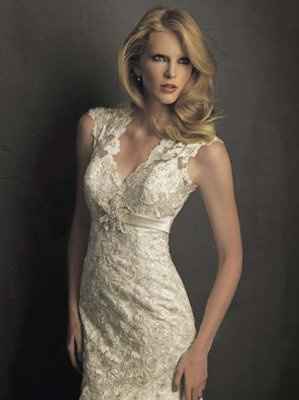 Would this dress look okay with a "casual groom" in an outdoor wedding??