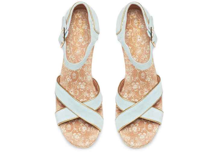 Any brides go the TOMS route?