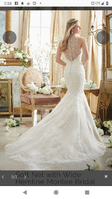 What's your favorite part of your wedding dress? 😍 11