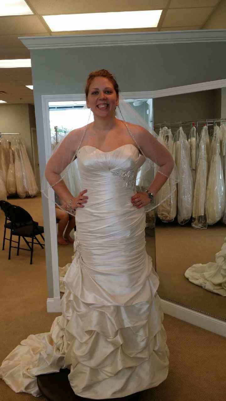 Show me your sashless dresses!!