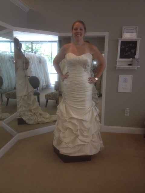 More Dress Pics, Please!