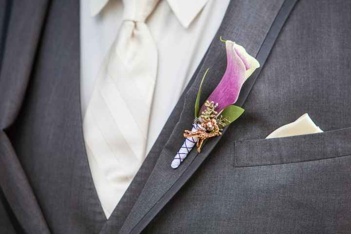 'Manly' flowers for boutonnière