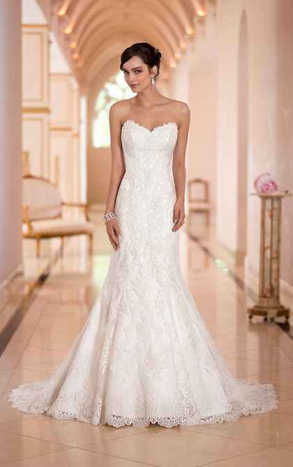 Selling a new unaltered Stella York gown