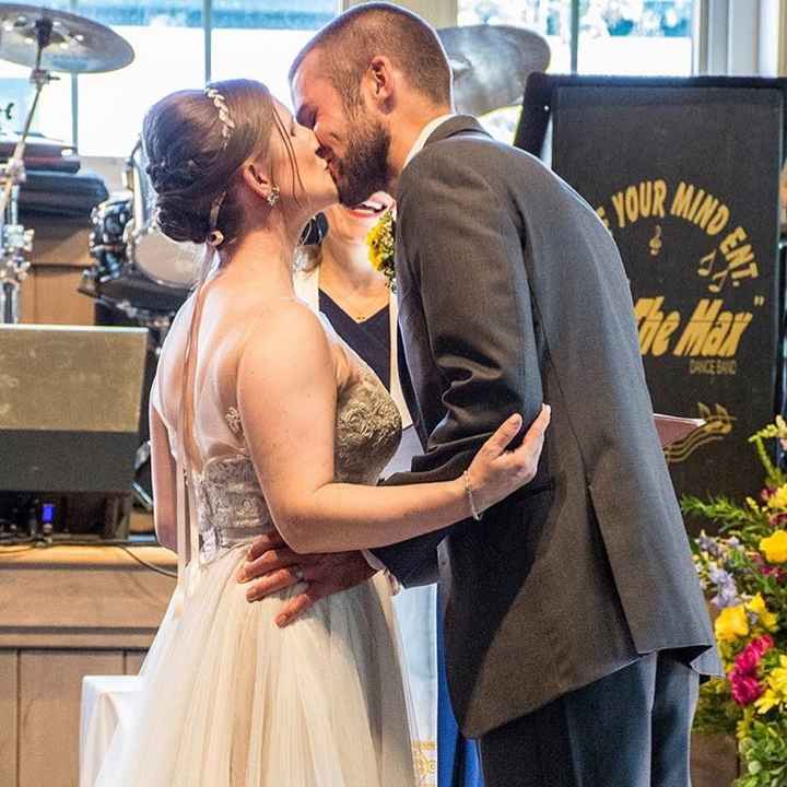 Tips for unplugged wedding