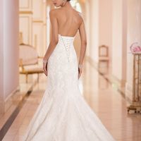Selling a new unaltered Stella York gown