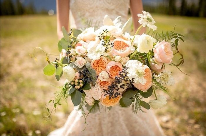 Show us your bouquets/centerpieces! (pics)