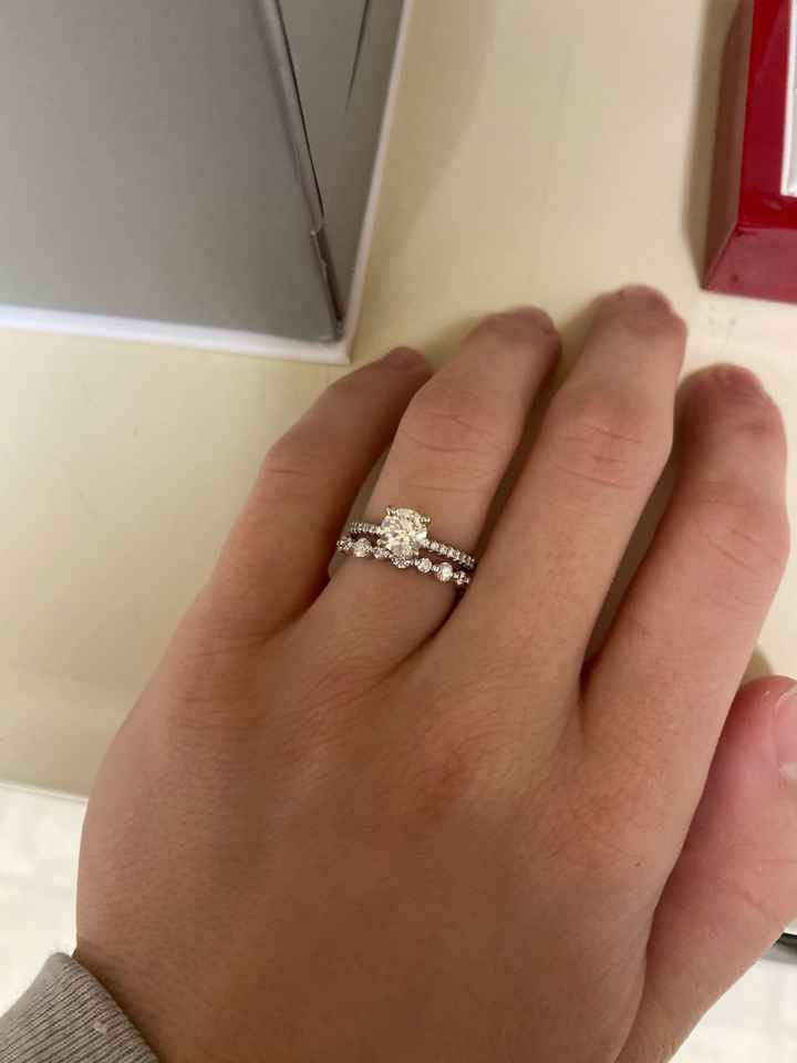 Show me your wedding bands! 😍 - 1