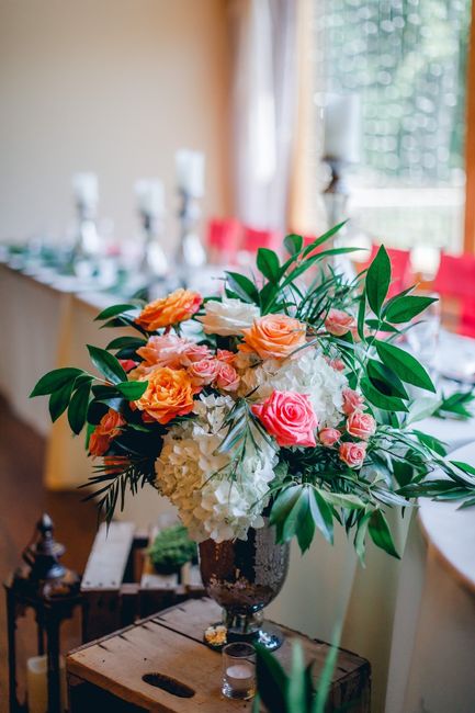Details on the head table