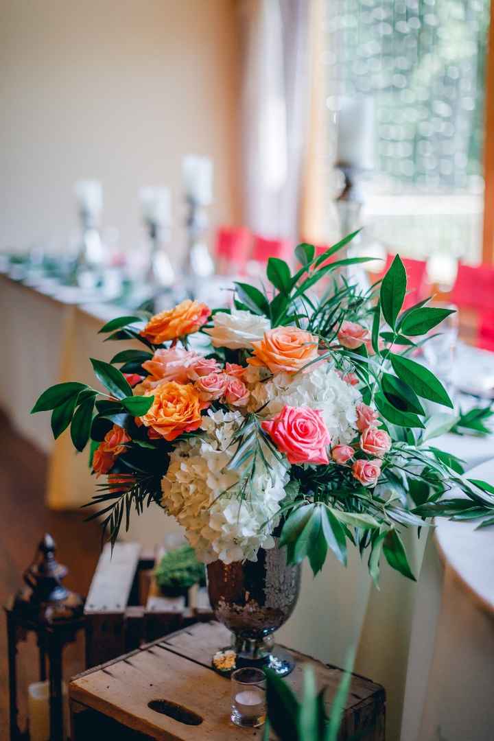 Details on the head table