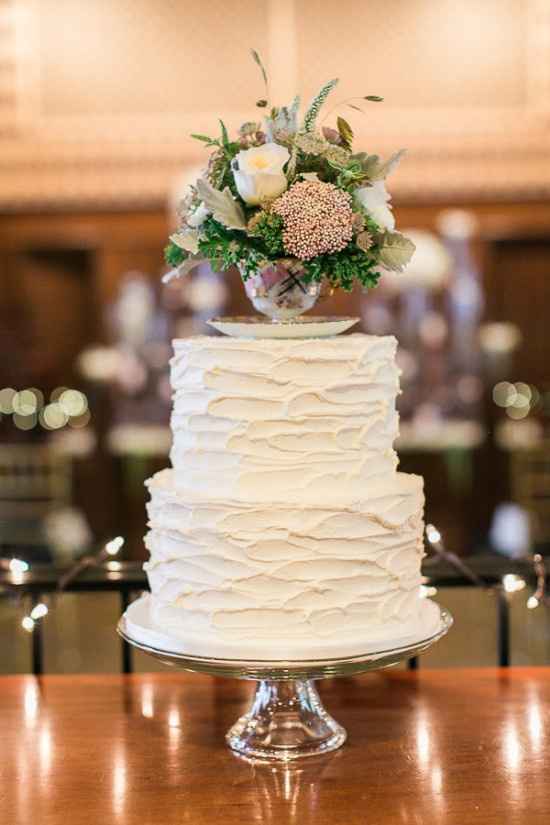 Cake topper