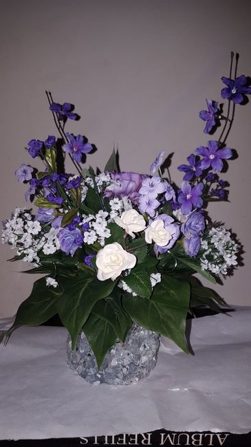  Fake Flowers at Reception? - 1