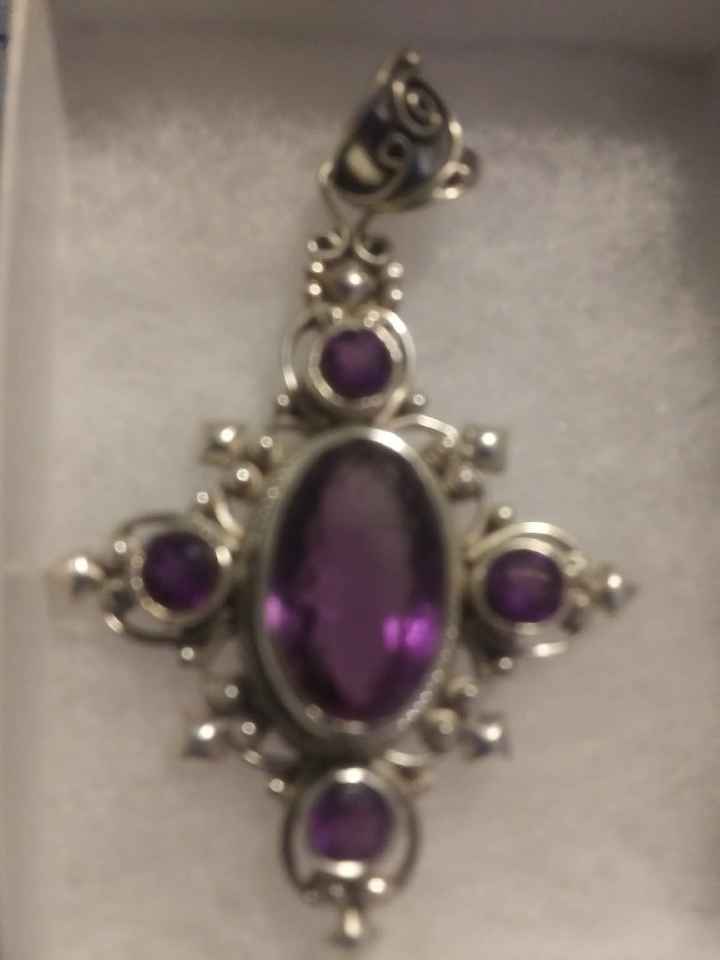 Color of your wedding jewelry? Advice? - 1