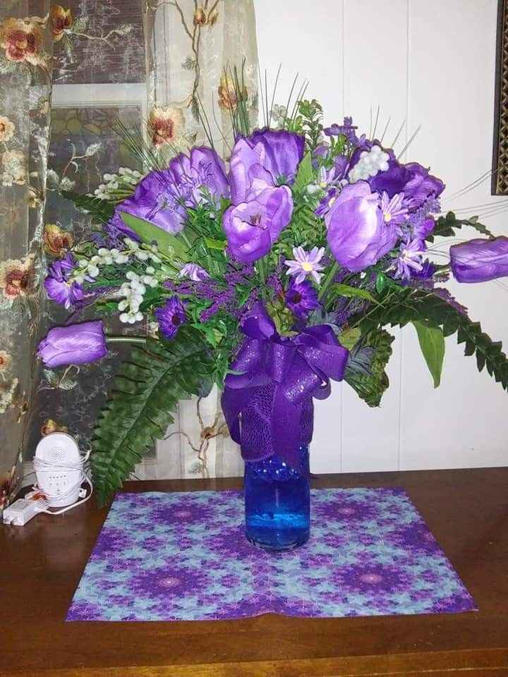 Extra greenery to centerpieces or no? - 1