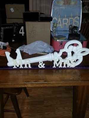 UPDATED DIY MR AND MRS SIGN.