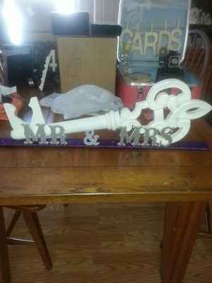 UPDATED DIY MR AND MRS SIGN.