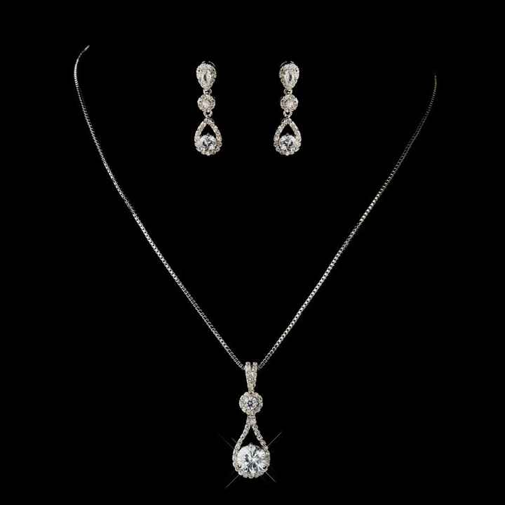 Bridesmaid accessories