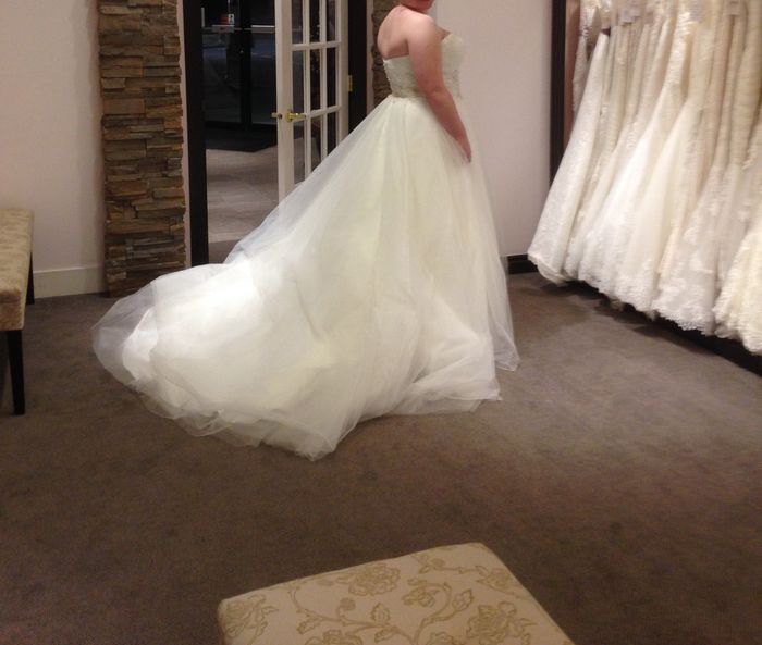 I need this today.... DRESS PORN!!!! 8D